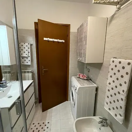 Accademia Family Apartman *